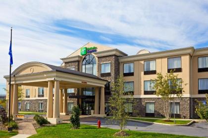 Holiday Inn Express Hotel  Suites Chester an IHG Hotel Chester New York